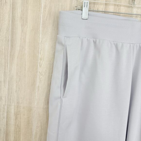 Adidas Pants Women’s XL Fit Tapered Leg Fleece Embroidered Relaxed Fit NEW - Picture 9 of 16